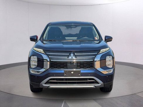 Used 2025 Mitsubishi Outlander SE FWD image 8