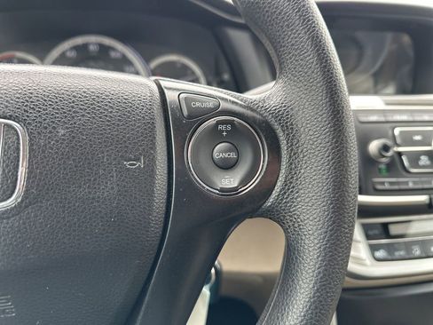 Used 2015 Honda Accord LX image 21