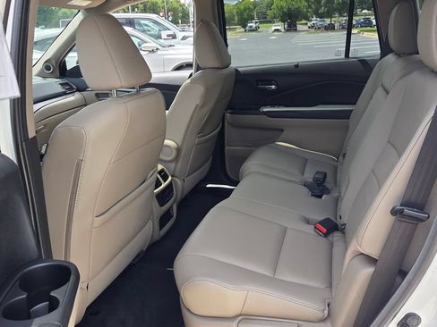 Used 2022 Honda Pilot EX-L image 4