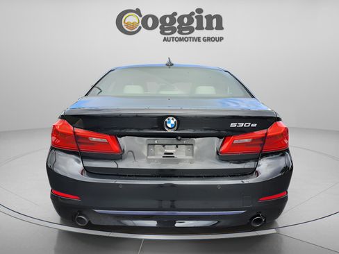 Used 2018 BMW 530e 530e iPerformance image 5