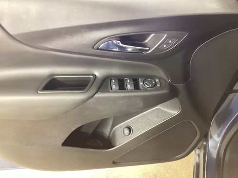 Used 2024 Chevrolet Equinox LT FWD image 11