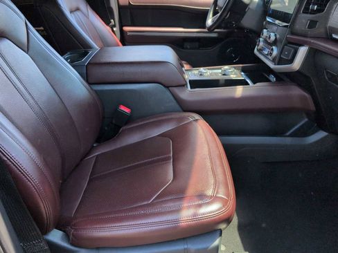 Used 2024 Ford Expedition Max Limited AWD/4WD image 21