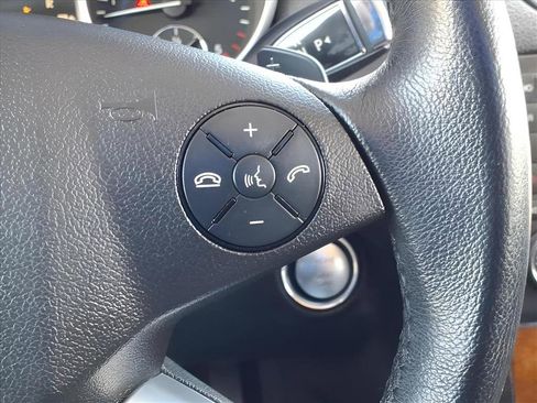 Used 2009 Mercedes-Benz GL 320 BlueTEC 4MATIC image 33