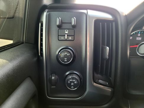 Used 2017 Chevrolet Silverado 1500 LT w/ All Star Edition image 12