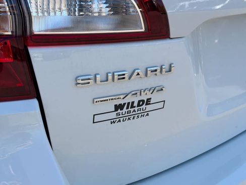 Used 2017 Subaru Outback 3.6R Limited image 17