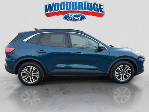 Used 2020 Ford Escape SEL image 3