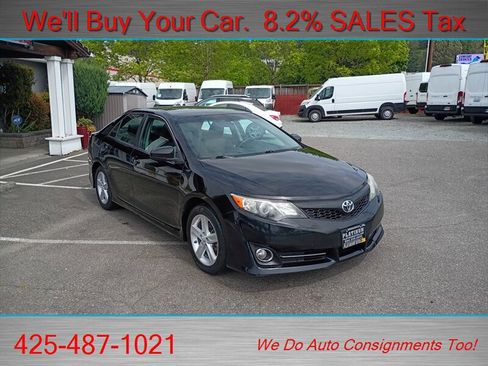Used 2013 Toyota Camry SE FWD image 3