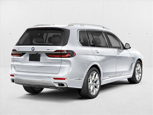 New 2025 BMW X7 xDrive40i w/ M Sport Package image 2
