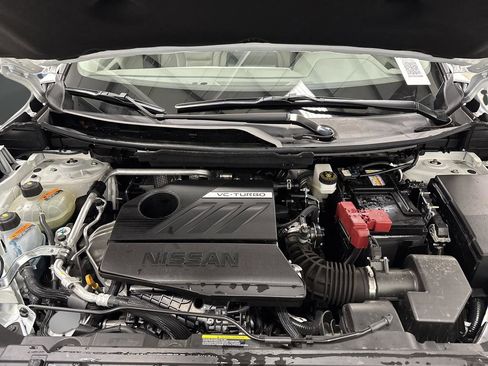 Used 2025 Nissan Rogue SV image 33