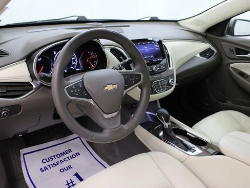 Used 2024 Chevrolet Malibu LT FWD image 16