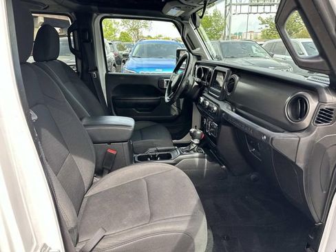 Certified 2022 Jeep Wrangler Unlimited Sport image 10