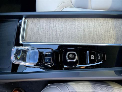New 2026 Volvo XC60 T8 Plus w/ Climate Package image 10