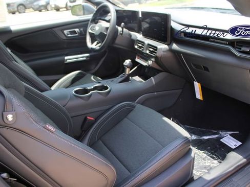 New 2025 Ford Mustang Coupe image 9