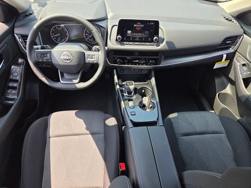 New 2026 Nissan Rogue SV FWD image 7