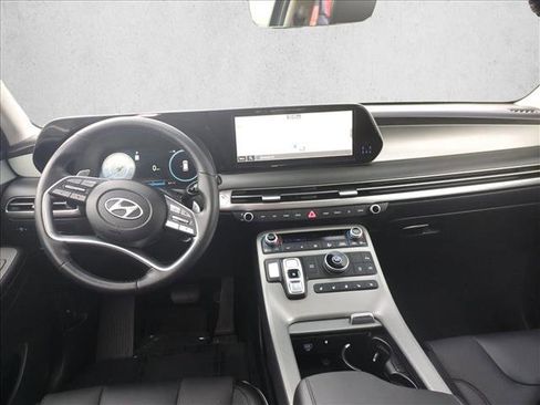Used 2025 Hyundai Palisade SEL FWD image 19