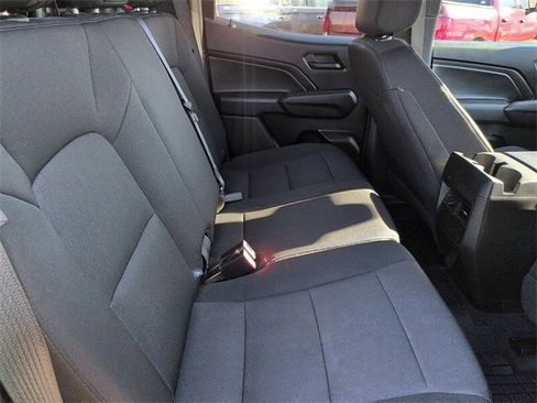 Used 2023 Chevrolet Colorado Trail Boss w/ Technology Package image 11