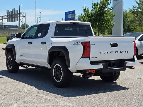 New 2026 Toyota Tacoma TRD Off-Road AWD/4WD image 3