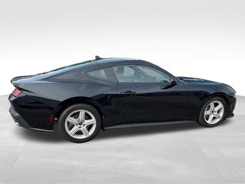 Used 2026 Ford Mustang Premium RWD image 4