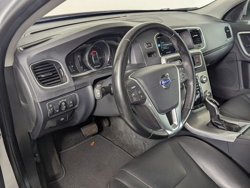 Used 2017 Volvo S60 T5 Inscription w/ Convenience Package AWD/4WD image 13