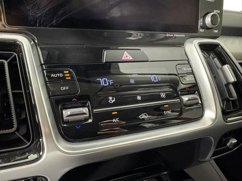 Used 2022 Kia Sorento SX AWD/4WD image 21