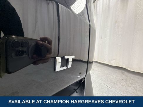 Certified 2023 Chevrolet Traverse LT w/ Rear Camera Mirror Package image 40
