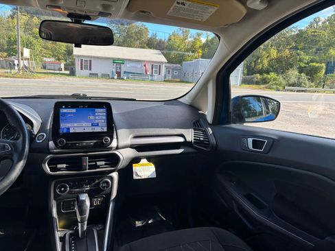 Used 2018 Ford EcoSport SE w/ SE Convenience Package image 26
