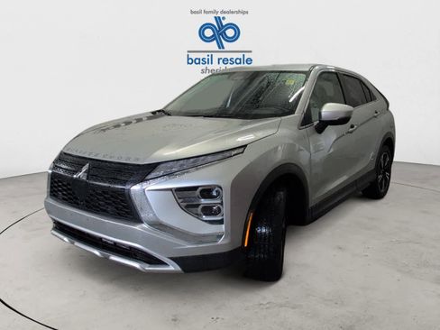 Used 2023 Mitsubishi Eclipse Cross SE image 2