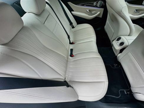 Used 2020 Mercedes-Benz E 450 4MATIC Sedan image 28