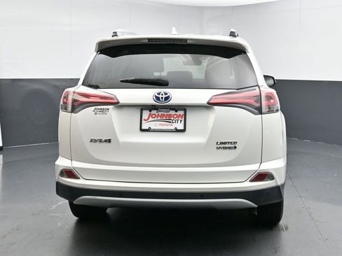 Used 2016 Toyota RAV4 Limited image 8