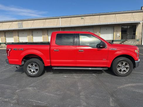 Used 2015 Ford F150 XLT w/ Equipment Group 301A Mid image 8