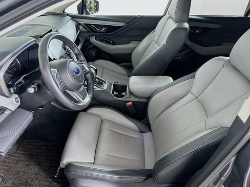 Used 2025 Subaru Outback Limited AWD/4WD image 8