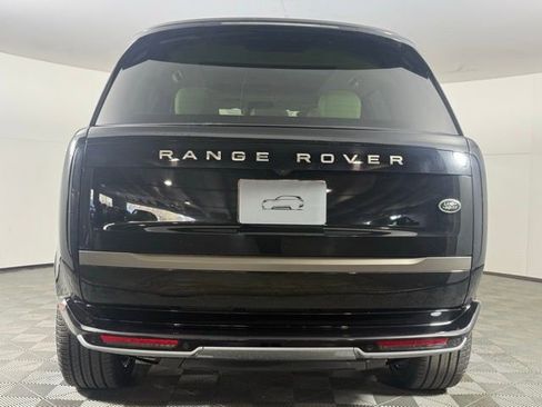Certified 2023 Land Rover Range Rover SE image 7