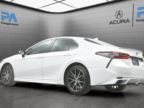 Used 2023 Toyota Camry SE image 31