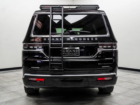Used 2022 Jeep Grand Wagoneer Series II w/ Convenience Group III image 8