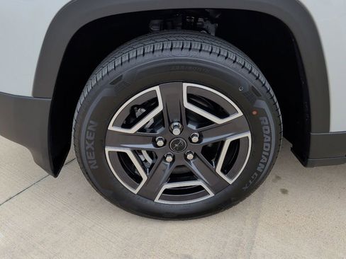 New 2026 Jeep Cherokee Laredo AWD/4WD image 47