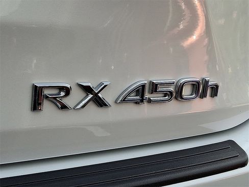 Used 2018 Lexus RX 450h AWD image 28