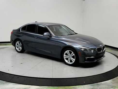 Used 2016 BMW 328i xDrive Sedan AWD/4WD image 3