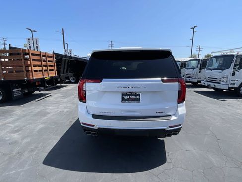 New 2026 GMC Yukon XL Denali w/ Sun & Power Step Package AWD/4WD image 6