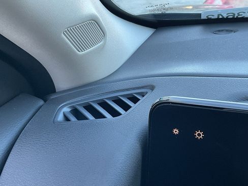 New 2026 Nissan Sentra SV image 25