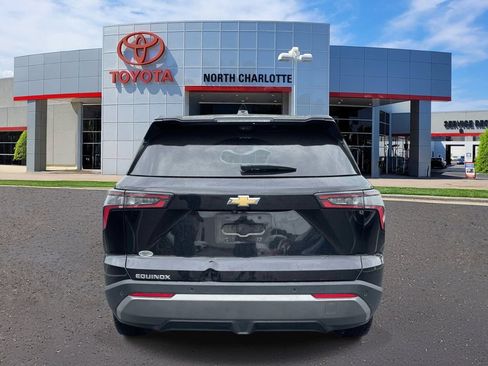 Used 2025 Chevrolet Equinox LT w/ Safety and Technology Package FWD image 7