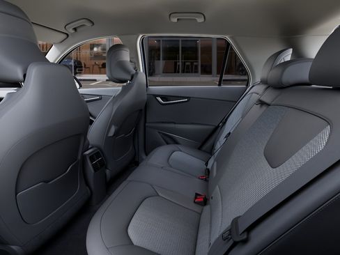 New 2026 Kia Niro Wind FWD image 4