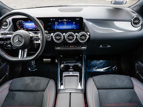 Certified 2025 Mercedes-Benz GLA 250 4MATIC image 10