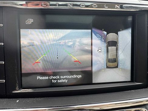 Used 2019 Lincoln Continental Reserve FWD image 5