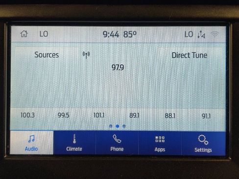 Used 2020 Ford Fusion SE FWD image 25