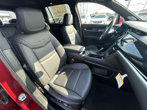 New 2025 Cadillac XT6 Premium Luxury image 21