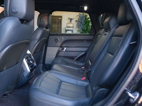Used 2018 Land Rover Range Rover Sport HSE AWD/4WD image 43