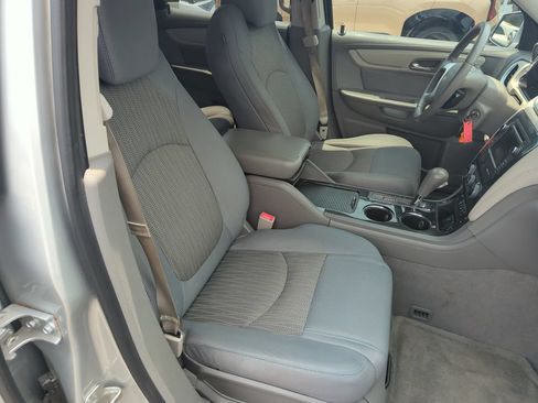 Used 2015 Chevrolet Traverse LT FWD image 37