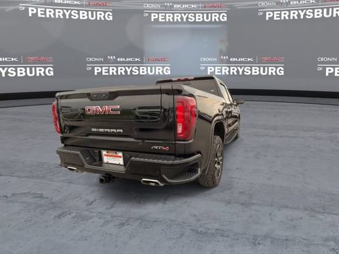 Used 2024 GMC Sierra 1500 AT4 w/ Technology Package AWD/4WD image 7
