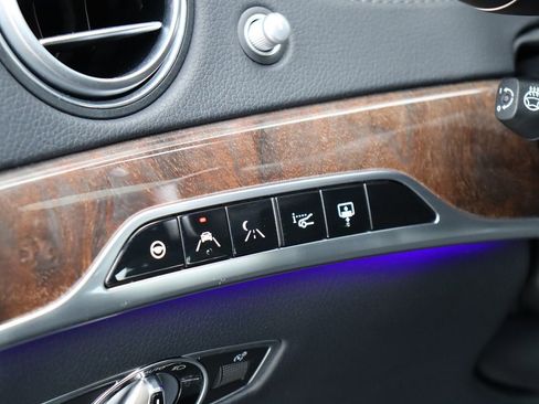 Used 2019 Mercedes-Benz S 560 Sedan image 19