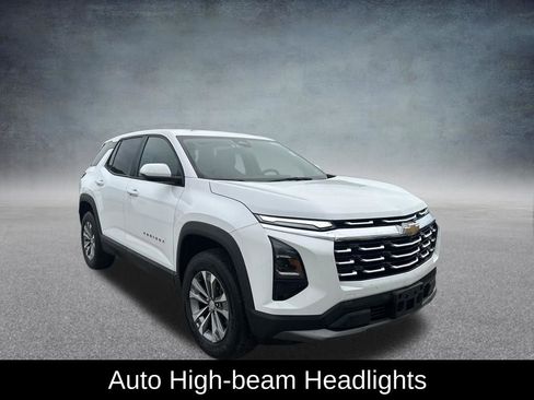 Used 2025 Chevrolet Equinox LT image 8